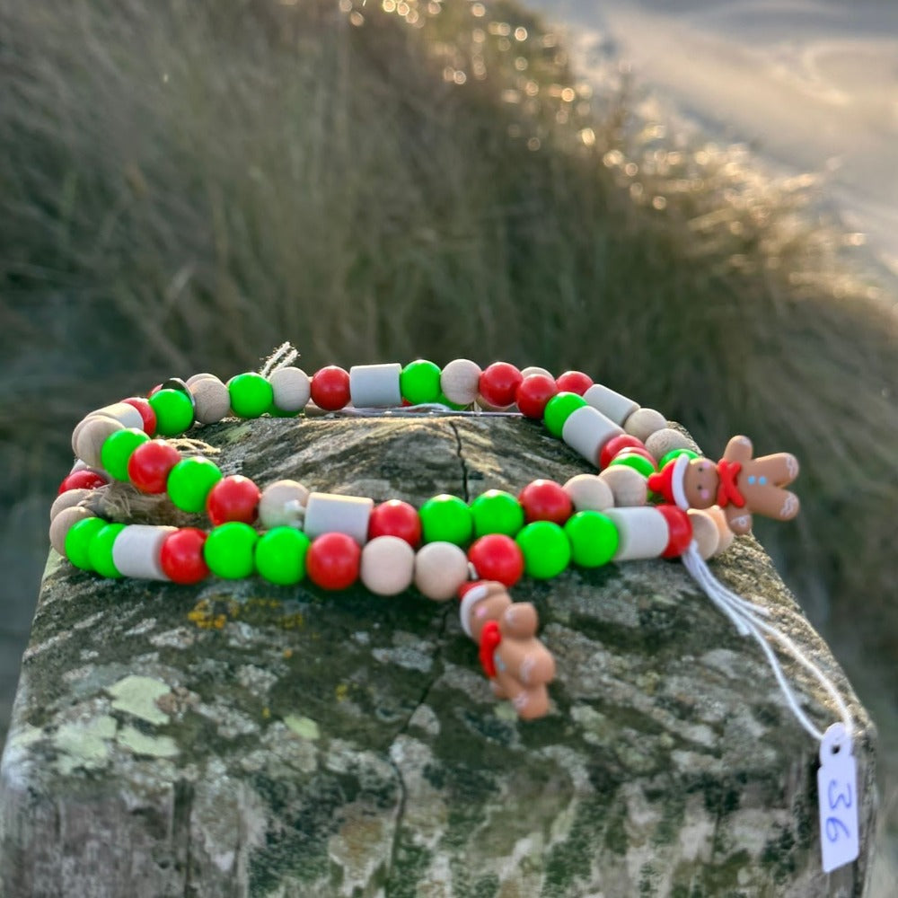 Zeeland Dog Christmas necklace with EM ceramic modern